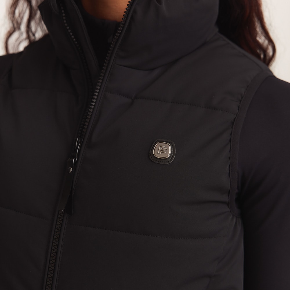 Liivi  Max Fairfield®