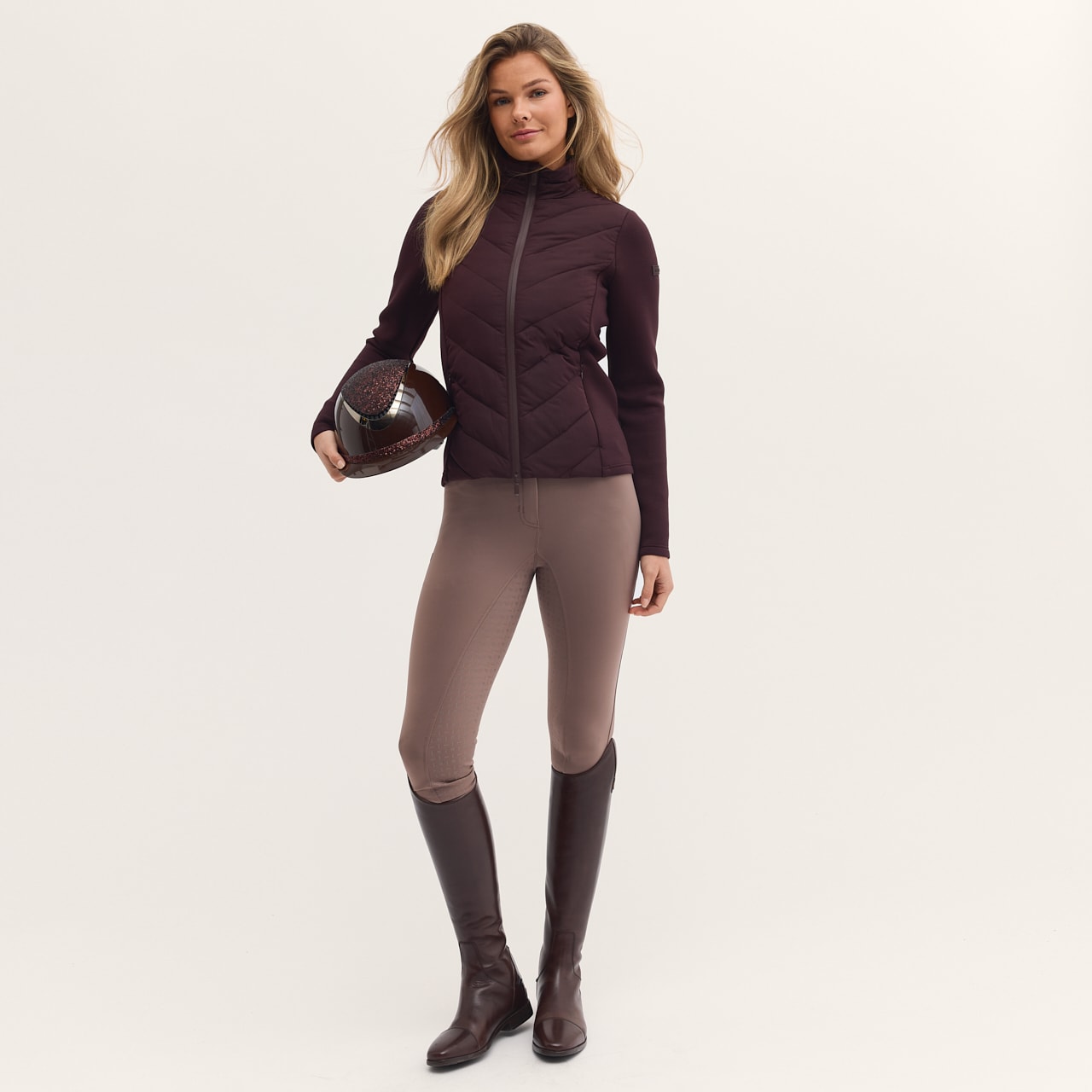 Takki Charlyne Fairfield®