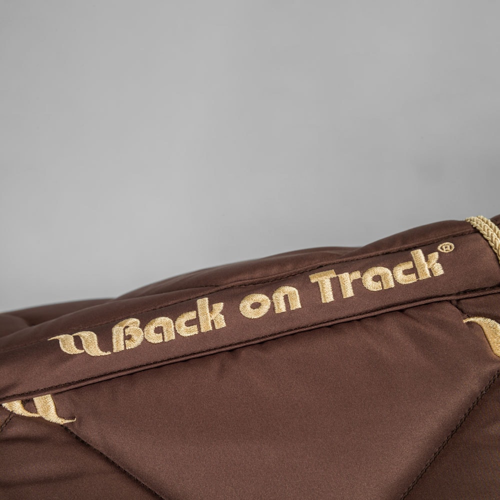 Kouluneliöhuopa  Night Collection Back on Track®