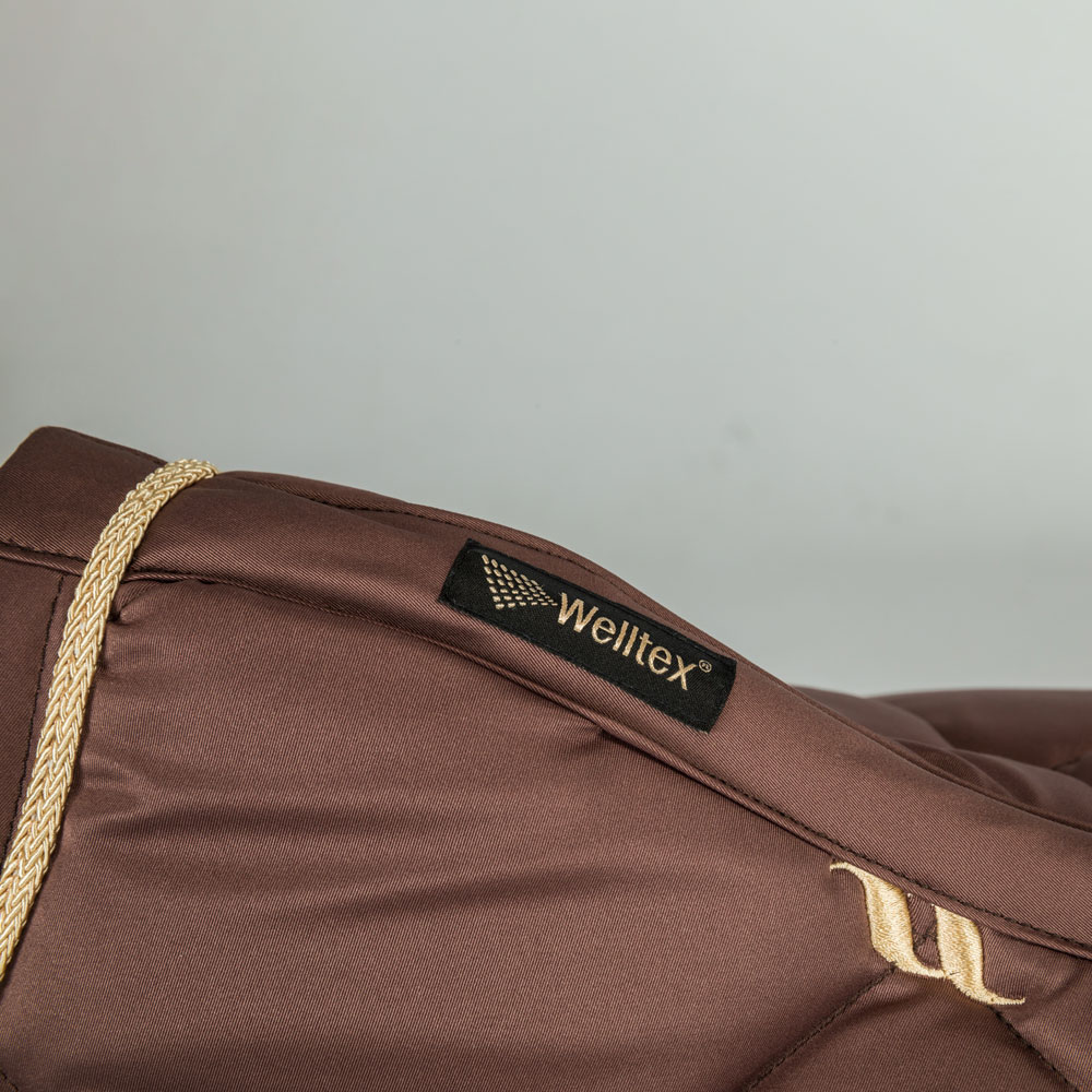 Kouluneliöhuopa  Night Collection Back on Track®